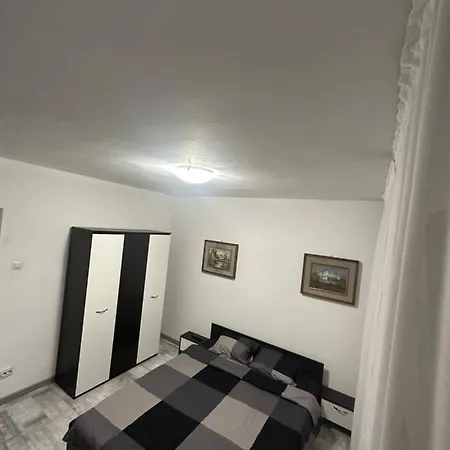 Διαμέρισμα Apartament Calea Grivitei Podul Grand *